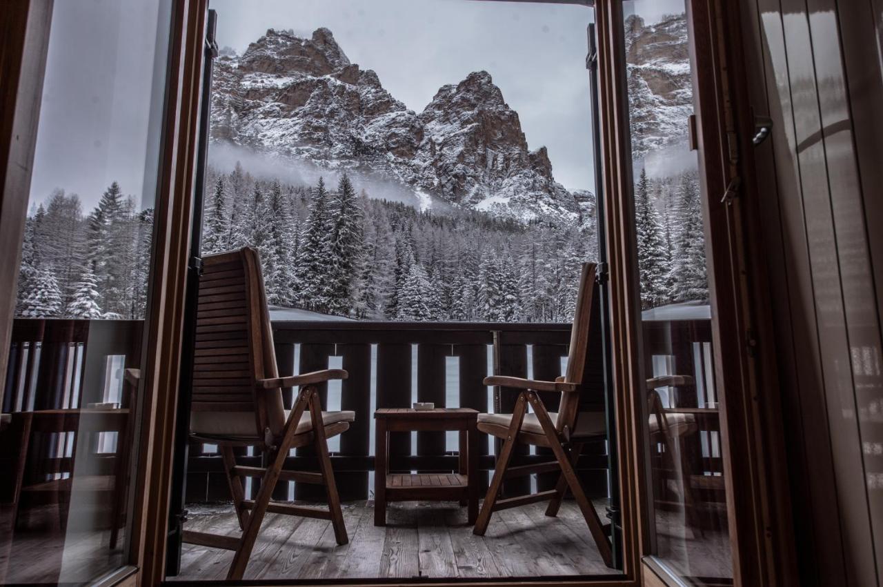 Hotel Ciasa Salares San Cassiano  Exterior photo